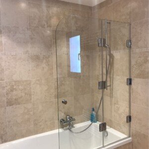 dangrita-stiklas-apdirbimas-grudintas-vonios-kambarys-atitvara-montavimas-0001