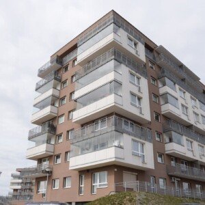 dangrita-stiklas-apdirbimas-montavimas-fasadas-balkonai-206352