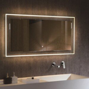 dangrita-veidrodis-skaidrus-keturkampis-led-apsvietimas-vonios-kambarys-gamyba-montavimas-2200092